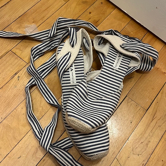 COPY - Striped Zara wedges - Picture 2 of 2